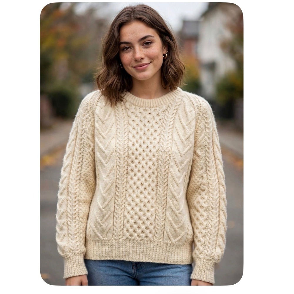Vintage Hand Knit Cable Honeycomb Fisherman Sweater Cream Ivory Crew Neck